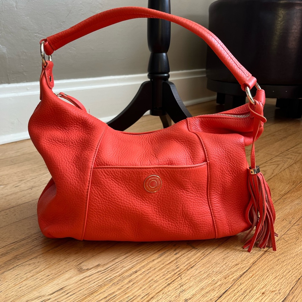 Isaac Mizrahi handbag. Orange. Leather. Excellent condition. Wristlet inc.